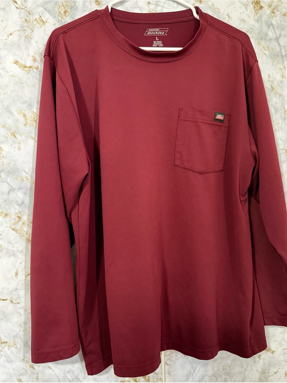 Dickies Long Sleeve Pocket Tee in Maroon